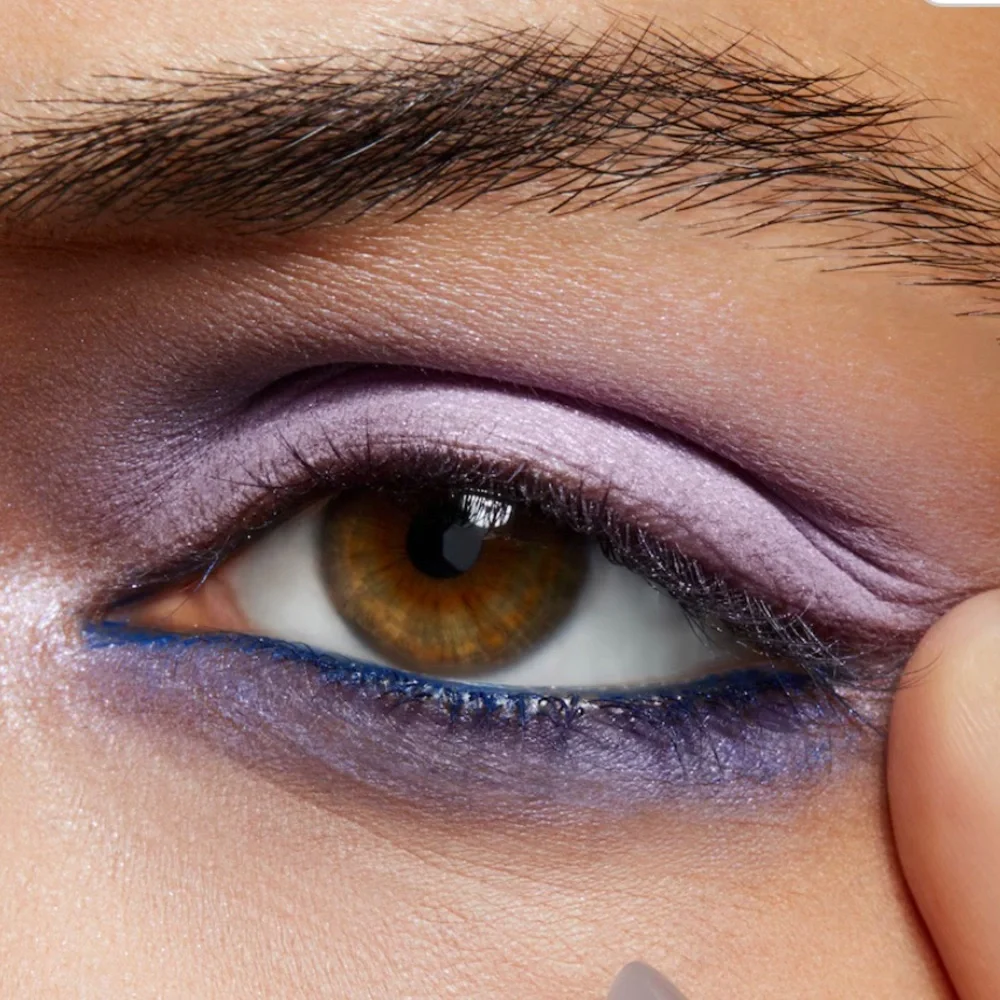 MAC #Humblebrag Lilac Frost Eye Shadow Icy Violet Purple Humblebrag